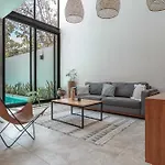 Waterhouse Deluxe Villa Private Pool 10 Pax
