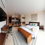 Tulum Hyde Home Office Master King Suite With Common Rooftop Pool Gym Wfi