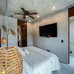 Beautiful House With Private Pool In Aldea Zama Villa *