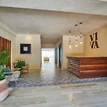 Stunning 2 Bedroom At With Infinity And Jacuzzi By Waves Management Сasa de vacaciones Tulum