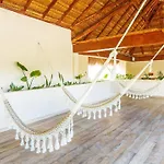 Stunning 2 Bedroom At With Infinity And Jacuzzi By Waves Management Сasa de vacaciones Tulum