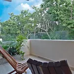 Stunning 2 Bedroom At With Infinity And Jacuzzi By Waves Management Сasa de vacaciones *