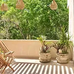 Stunning 2 Bedroom At With Infinity And Jacuzzi By Waves Management Сasa de vacaciones