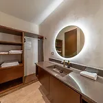 Сasa de vacaciones Lux 2br W Rooftop Pool And Private Balcony