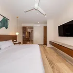 Lux 2br W Rooftop Pool And Private Balcony