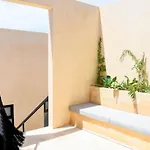 In La Veleta With Private Rooftop *