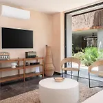 Apartment Humana Luxury Private Pool & Huge Terrace *