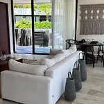 Casa Las Flores