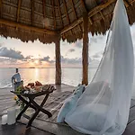 Anana Casa Cantarena Beachfront Meals Included