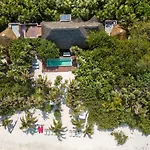 Anana Casa Cantarena Beachfront Meals Included