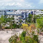 Luxury Stay Private Pool And Movie Theater Retreat