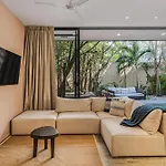 Serene 4br W Pool Hot Tub 1xfree Breakfast *