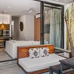 Apartamento Serene 4br W Pool Hot Tub 1xfree Breakfast