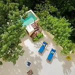 Casa Hibiscus Sky-high Pool With Birds Above The Jungle *