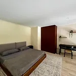 Luxury Loft Minutes From The Sea!