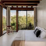Private Jungle - Pool & Concierge For 21 Сasa de vacaciones
