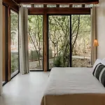 Private Jungle - Pool & Concierge For 21