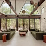 Private Jungle - Pool & Concierge For 21 Сasa de vacaciones