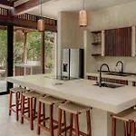 Private Jungle - Pool & Concierge For 21 Сasa de vacaciones