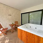 Incredible With Jacuzzi Naia C19 *