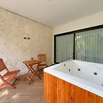 Incredible With Jacuzzi Naia C19 *