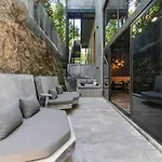 Luxury 4Br Condo - Art & Pool - Barneys Residences