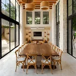 Hacienda Babylon - Villa 9 Rooms 10 Pools Gym & Sauna