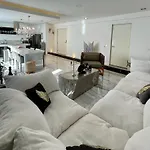 Gemelos Penthouses, Aldea Zama