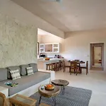 Luxe 3Br Jungle Escape With Plunge Pool