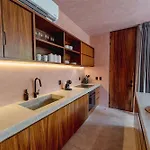 Modern 3br With 2 Pools & Rooftop Lounge Villa *