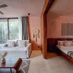 Modern 3br With 2 Pools & Rooftop Lounge Villa
