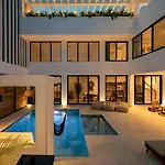 New Villa Perfect For Groups 20 Guests