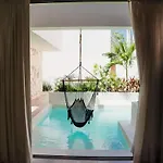 Stunning 4br Tropical Chic With Private Pool Garden & Modern Comforts Villa