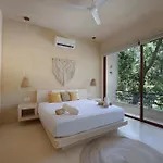Сasa de vacaciones Luxe 3br Jungle Escape With Plunge Pool