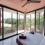 Villa Modern 3br With 2 Pools & Rooftop Lounge Tulum