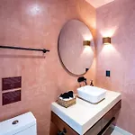 Modern 3br With 2 Pools & Rooftop Lounge Villa *