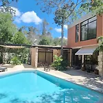 Modern Jungle Villa
