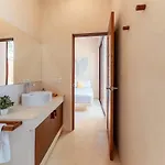Holistika 9br Jungle Estate With Private Rooftop & Plunge Pools Holiday home *