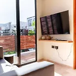 Ph 3Br Jacuzzi Beach Club Pass