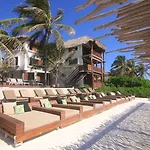 Hotel Amansala