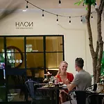 Noah Hotel