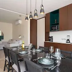 Maria - Modern 2br Retreat With Pool *