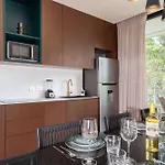 Apartamento Maria - Modern 2br Retreat With Pool