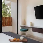 Maria - Modern 2br Retreat With Pool Apartamento *