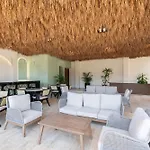 Apartamento Maria - Modern 2br Retreat With Pool