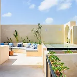 Hotel Eterna 4*