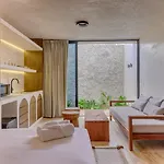 Eterna Hotel