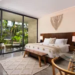 Mistiq Tulum