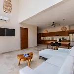 Villa Chic 6br Dual With 4 Private Pools & Concierge Tulum