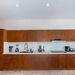 Chic 6br Dual With 4 Private Pools & Concierge Villa